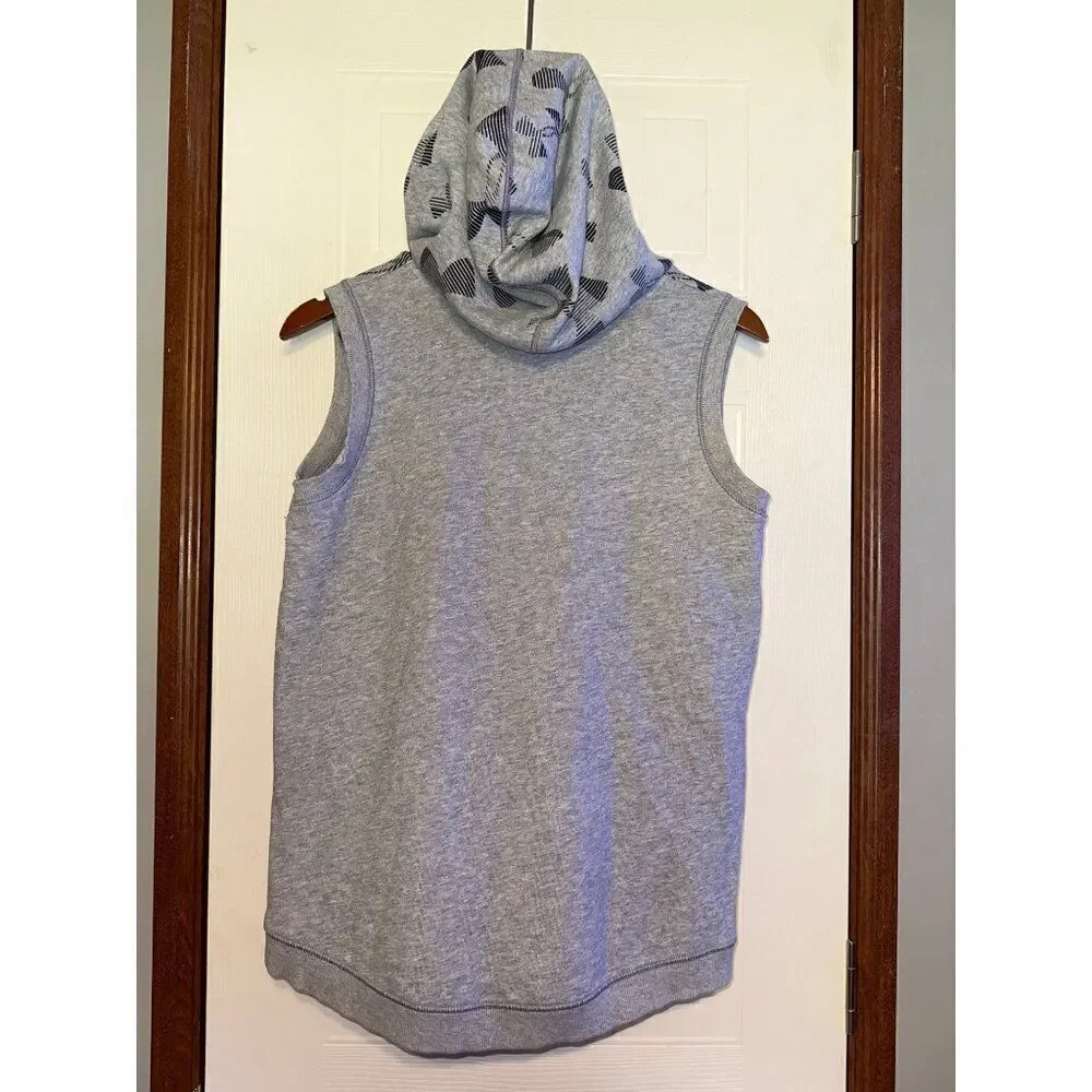 Under Armour Gray & Pink Zip Up Hoodie Vest  Size Youth XL‎